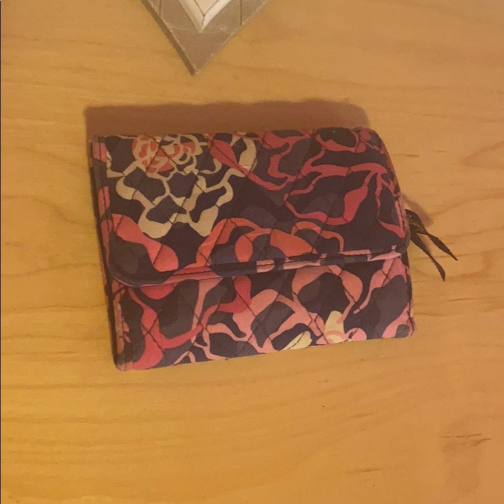 NWOT Vera Bradley Trifold Wallet